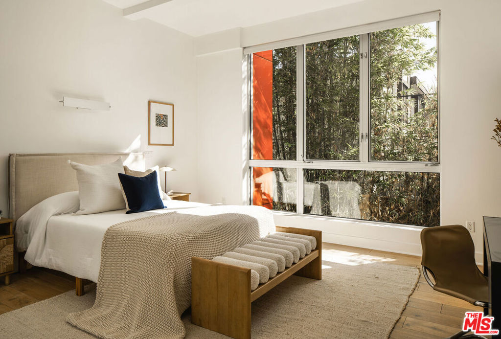 616 N Croft Avenue 6 Property Photo 15