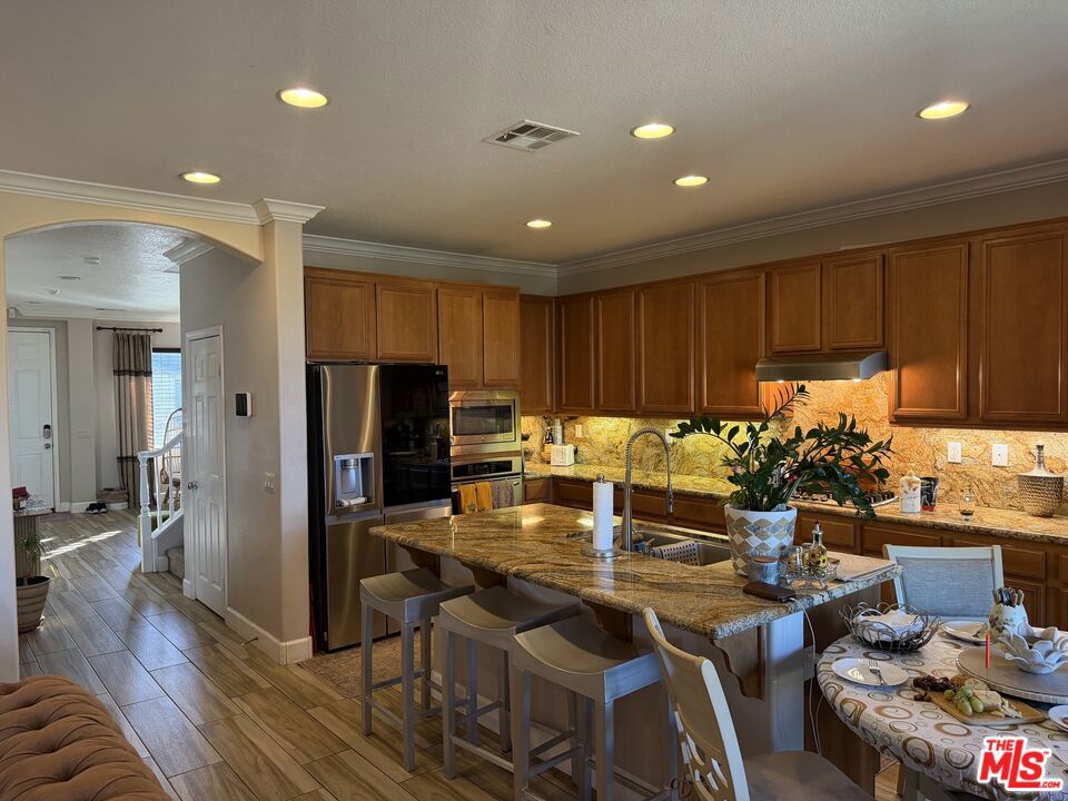 2409 Foxglove Court Property Photo 8