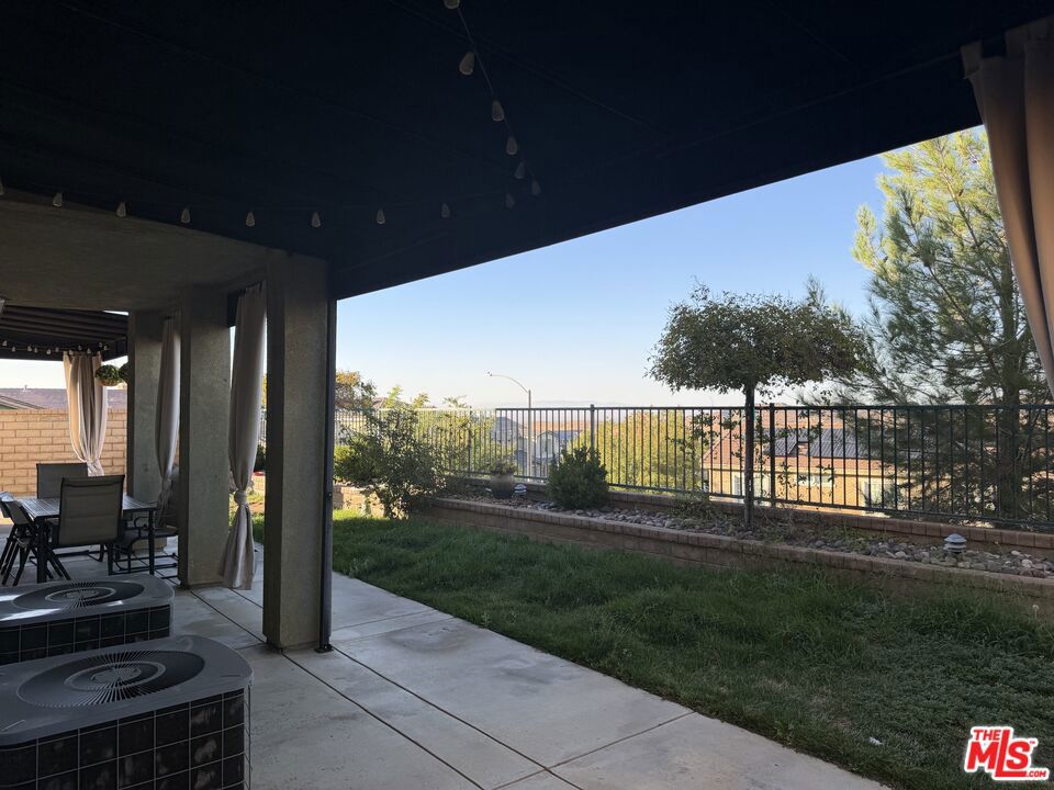 2409 Foxglove Court Property Photo 43