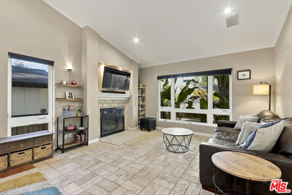 21824 San Miguel Street Property Photo 8