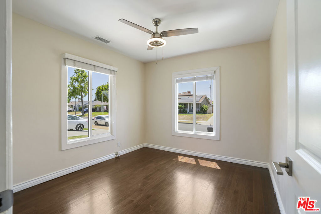 5434 Graywood Avenue Property Photo 10