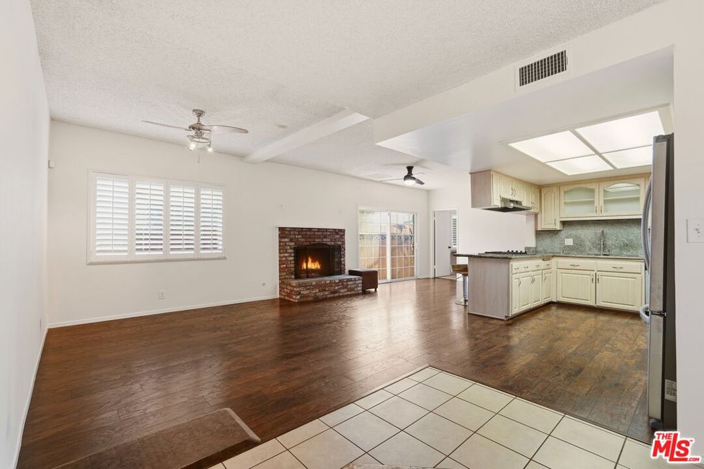 15513 S Tarrant Avenue Property Photo 4