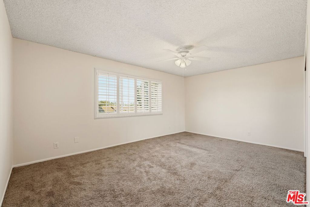 15513 S Tarrant Avenue Property Photo 11