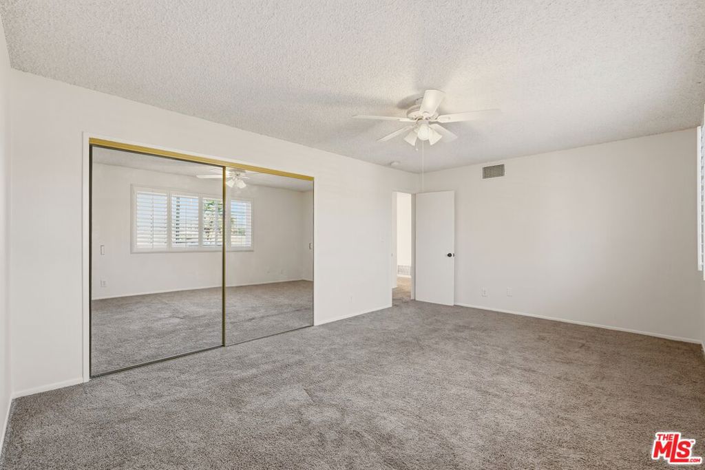 15513 S Tarrant Avenue Property Photo 12