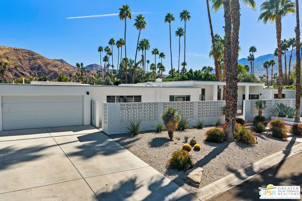 2280 S Camino Real Property Photo 51