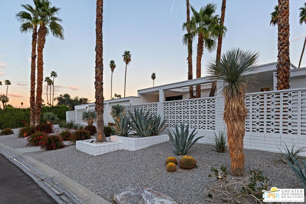 2280 S Camino Real Property Photo 57