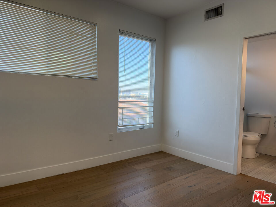 238 N Park View Property Photo 17