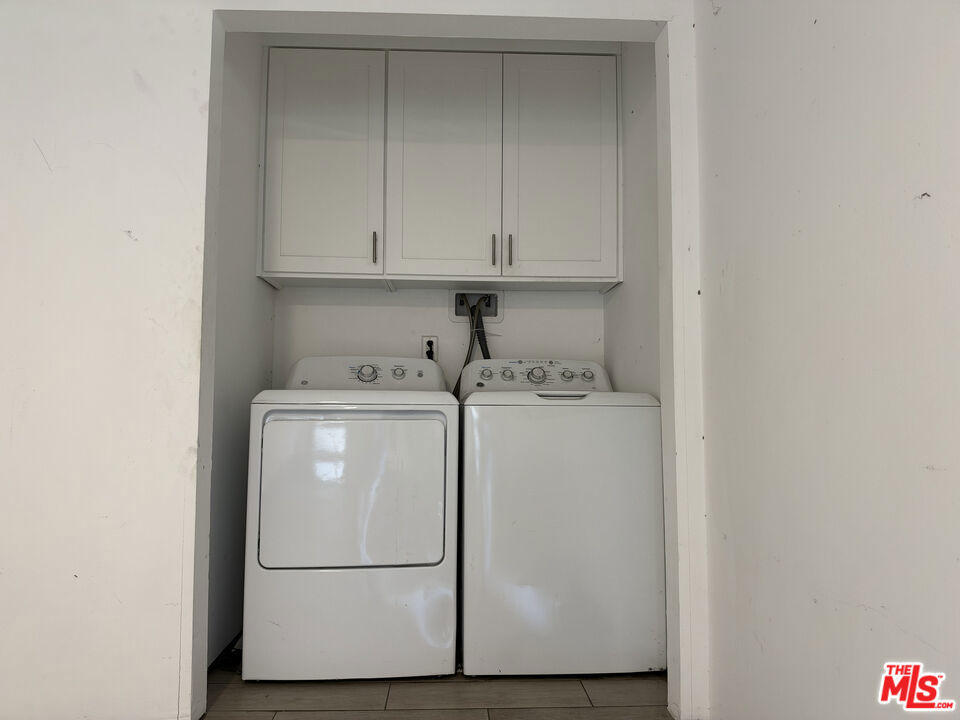 238 N Park View Property Photo 23