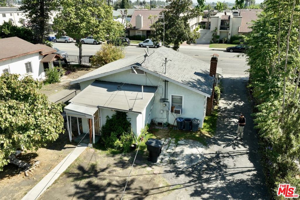 2641 Walnut Grove Avenue Property Photo 3