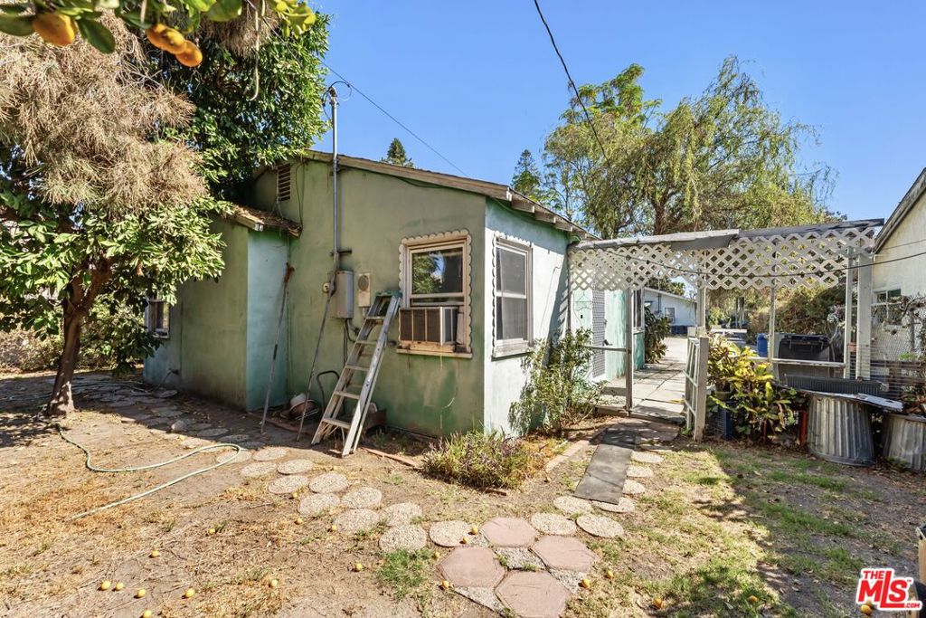 2641 Walnut Grove Avenue Property Photo 16