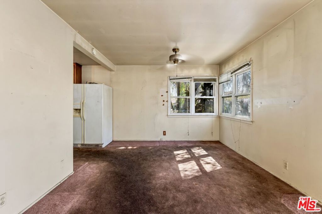 2641 Walnut Grove Avenue Property Photo 20