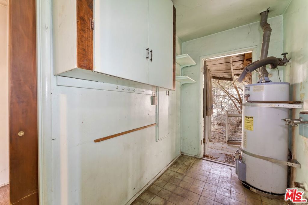 2641 Walnut Grove Avenue Property Photo 24