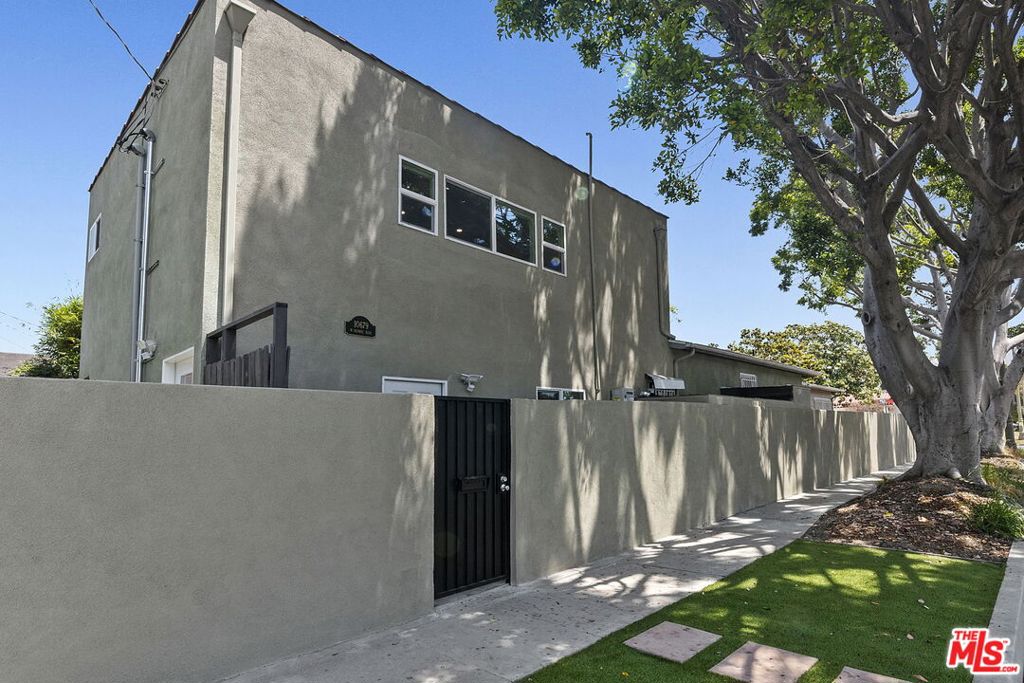 10679 Olympic Boulevard Property Photo 1