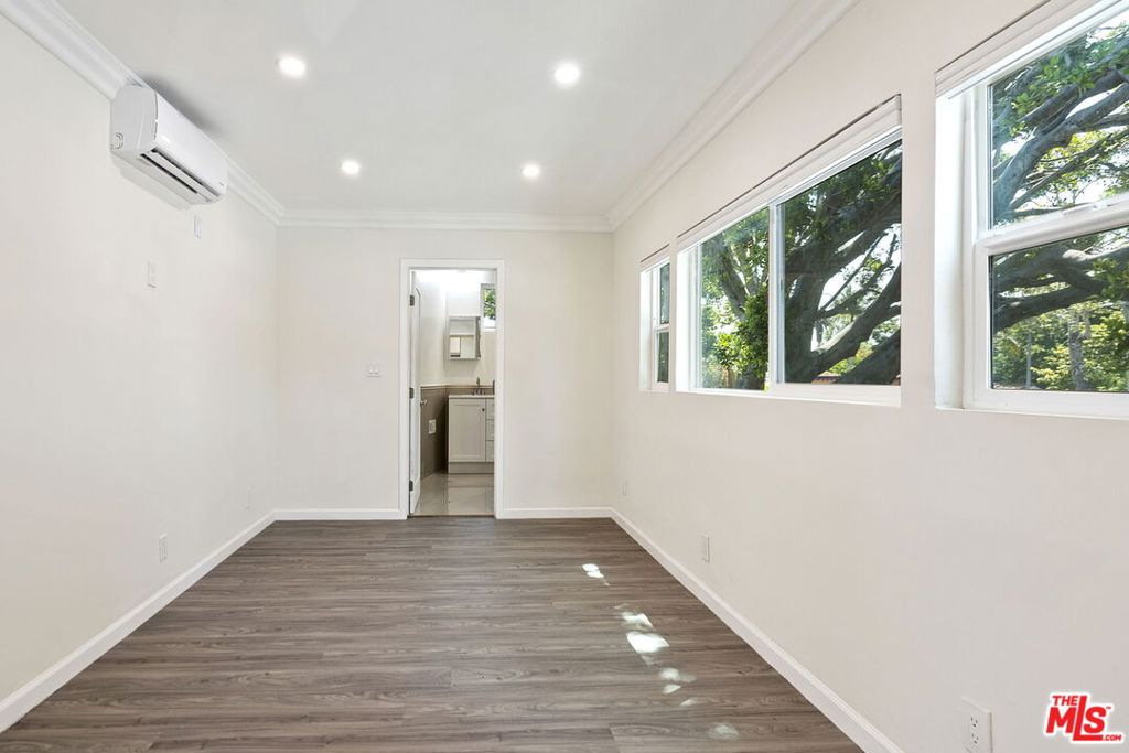 10679 Olympic Boulevard Property Photo 15