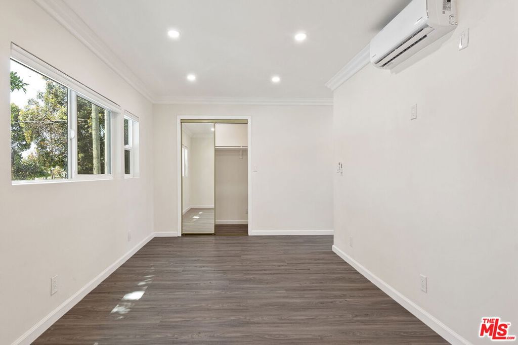 10679 Olympic Boulevard Property Photo 16