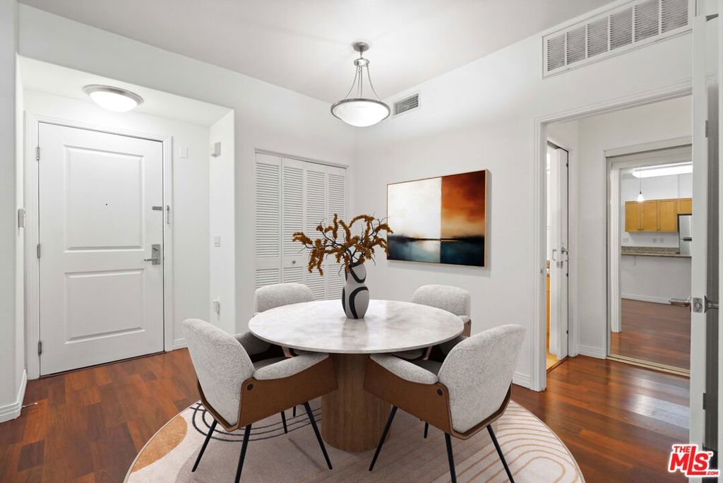 100 S Alameda Street 115 Property Photo 3