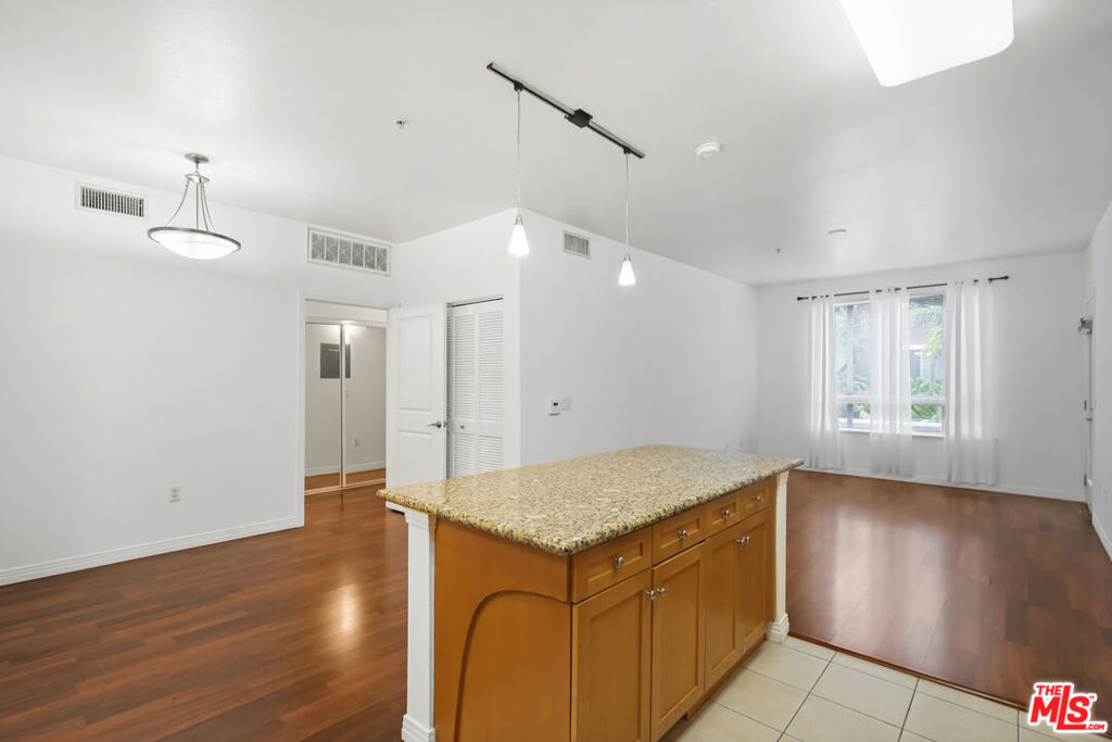 100 S Alameda Street 115 Property Photo 5