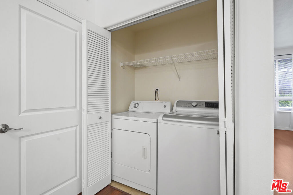 100 S Alameda Street 115 Property Photo 10