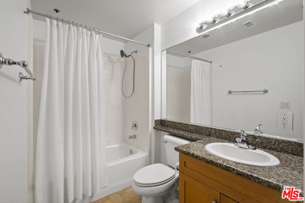 100 S Alameda Street 115 Property Photo 20