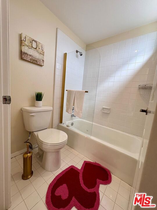 8636 W Olympic Boulevard 5 Property Photo 9