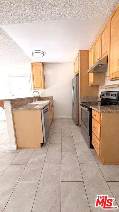 2807 6th Street 3 Property Photo 5