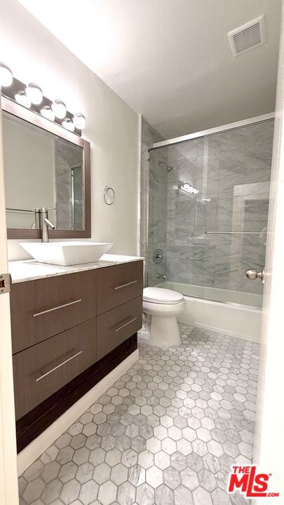 2807 6th Street 3 Property Photo 8