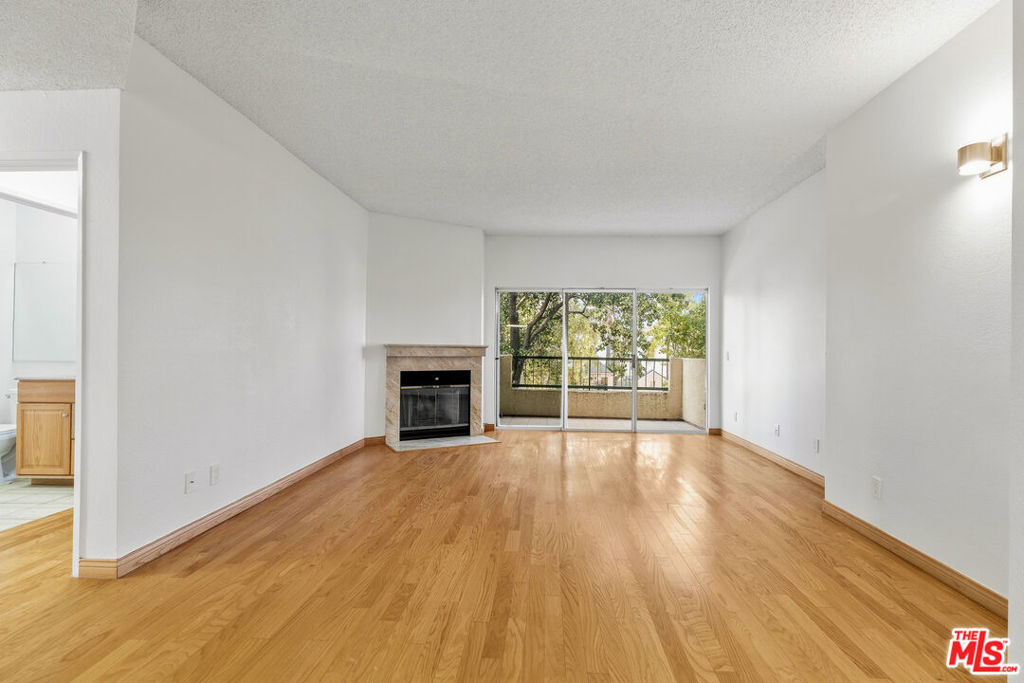 5420 Sylmar Avenue 222 Property Photo 5