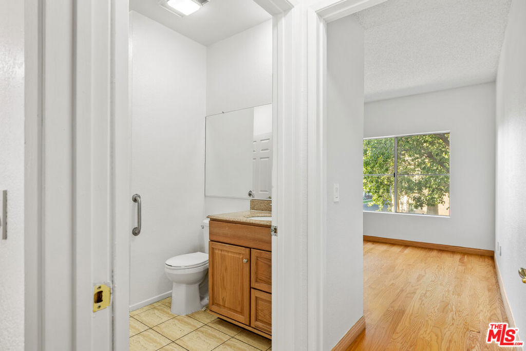 5420 Sylmar Avenue 222 Property Photo 15