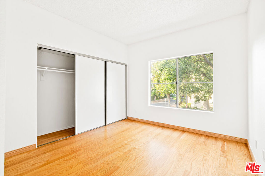 5420 Sylmar Avenue 222 Property Photo 16