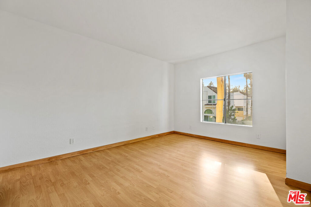 5420 Sylmar Avenue 222 Property Photo 22