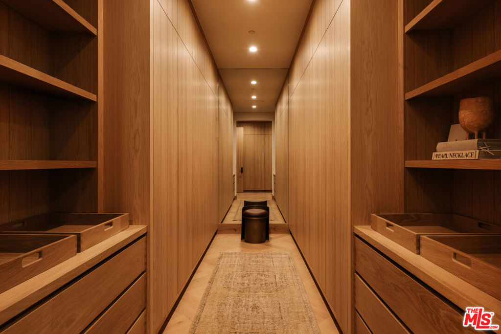 12114 Inavale Place Property Photo 18