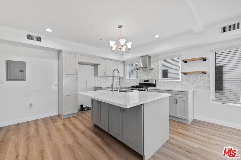 10 N Primrose Avenue C Property Photo 1
