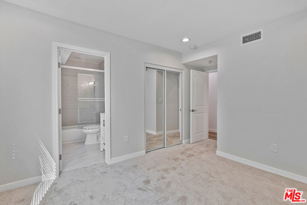 10 N Primrose Avenue C Property Photo 9