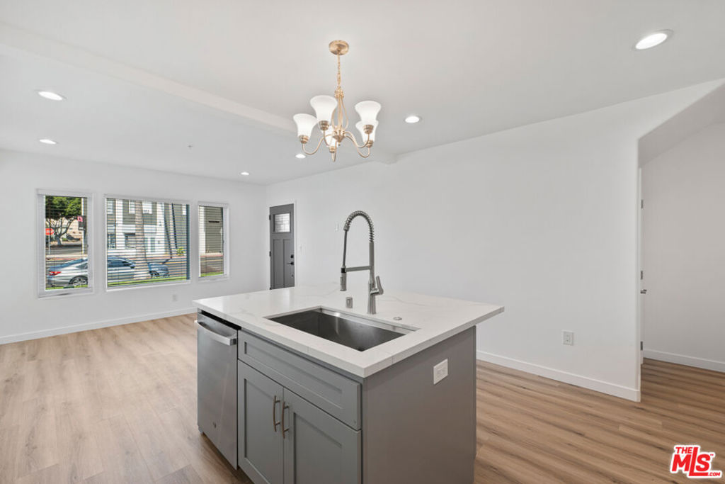 10 N Primrose Avenue C Property Photo 12