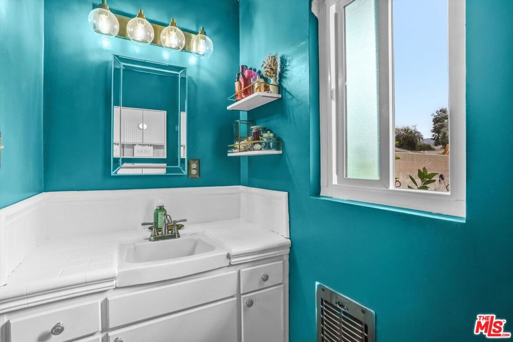 3335 Wall Avenue Property Photo 15