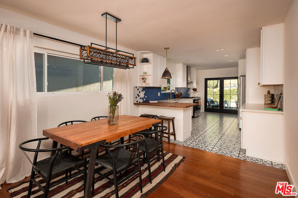 3639 Roderick Road Property Photo 10