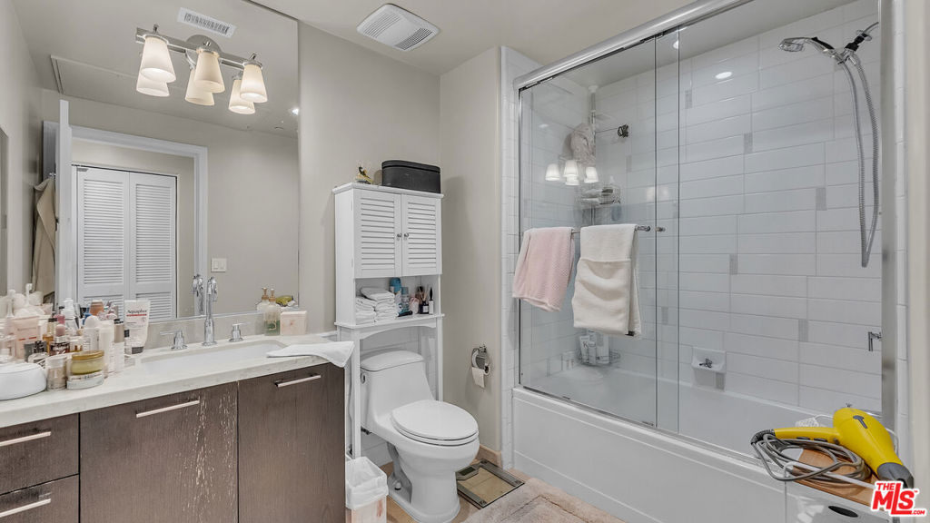 611 Caruso Avenue Property Photo 17