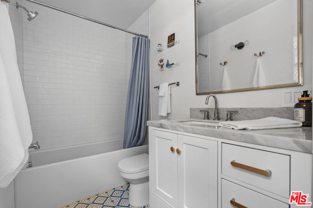 3831 Broadlawn Drive Property Photo 23