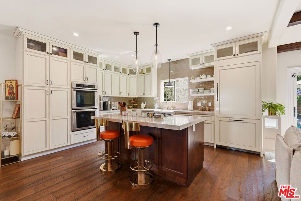 1042 S Stanley Avenue Property Photo 15