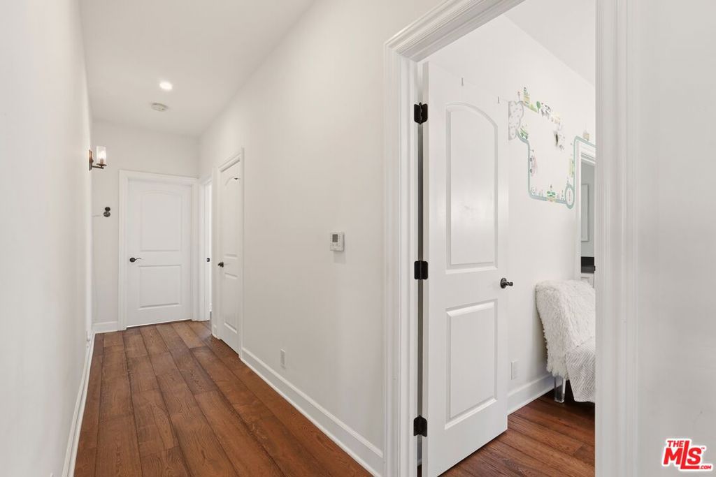 1042 S Stanley Avenue Property Photo 35