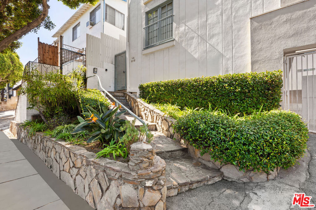 2621 Centinela Avenue 17 Property Photo 18