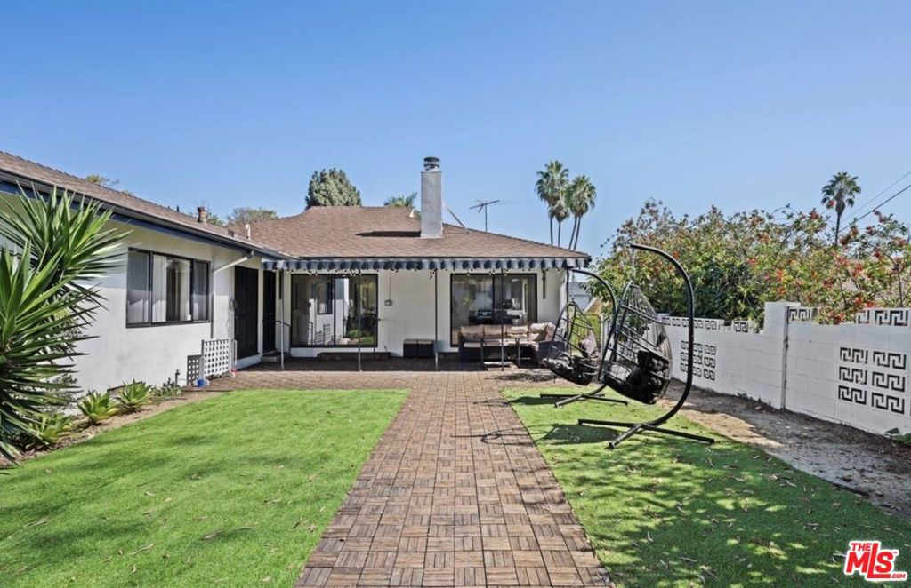 2617 S Beverly Drive Property Photo 3
