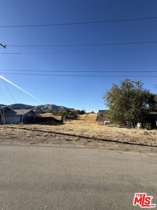 22121 Copper Street Property Photo 4
