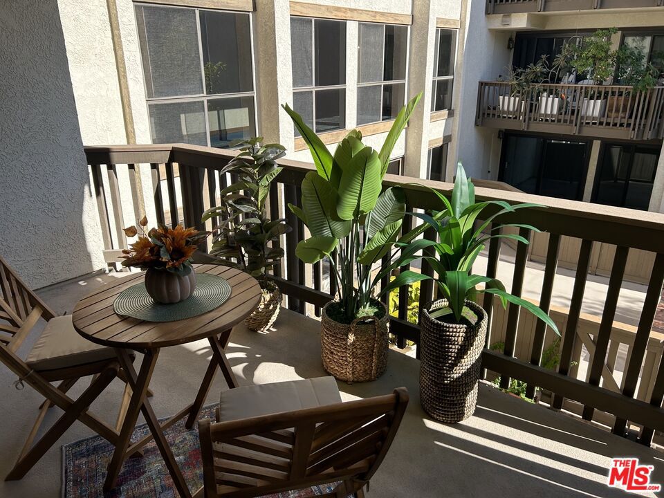 8600 Tuscany Avenue 315 Property Photo 7