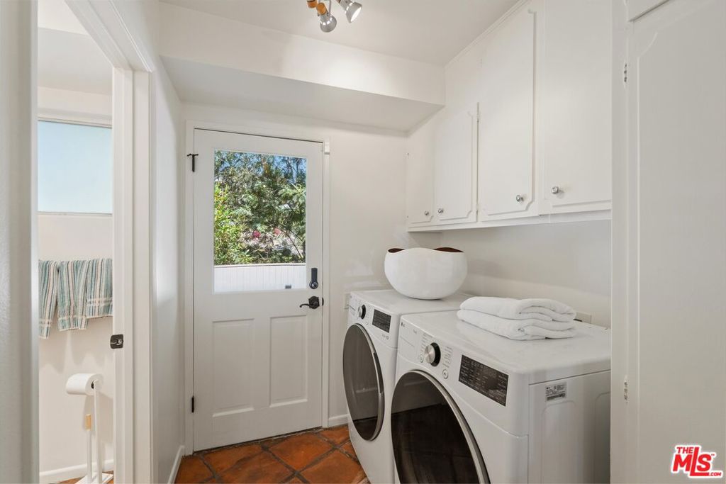 9830 Beeson Drive Property Photo 31