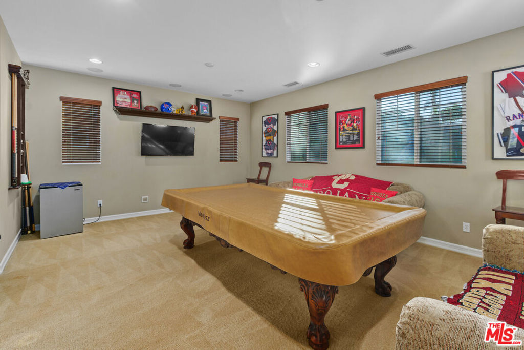 22359 Foxhall Drive Property Photo 36