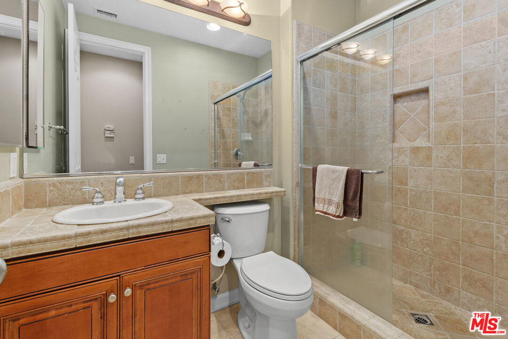 22359 Foxhall Drive Property Photo 38