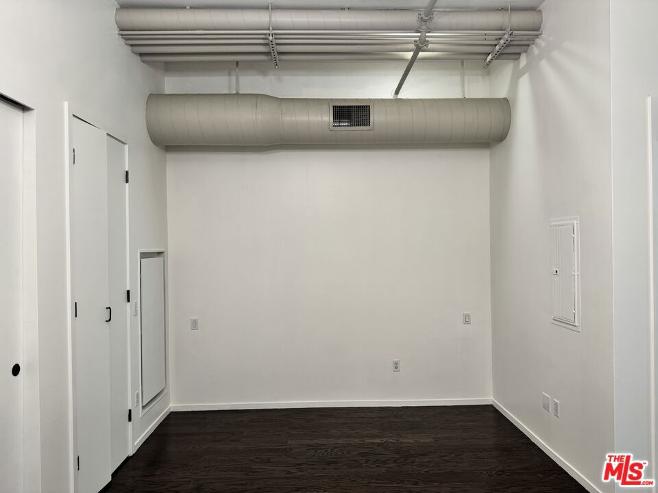 1645 N Vine Street 303 Property Photo 18