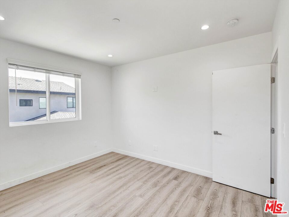772 N Eastman Avenue Property Photo 19