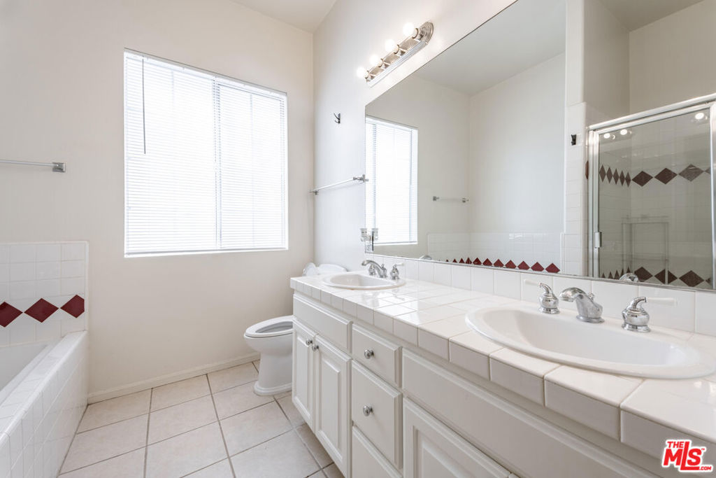6922 Knowlton Place 103 Property Photo 4